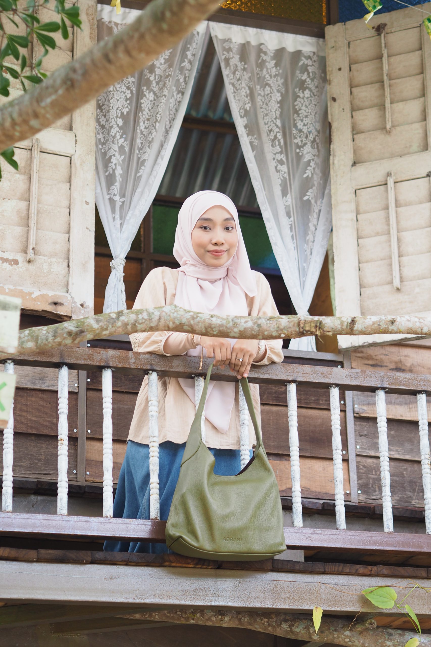 SHERYN HOBO BAG - Image 6