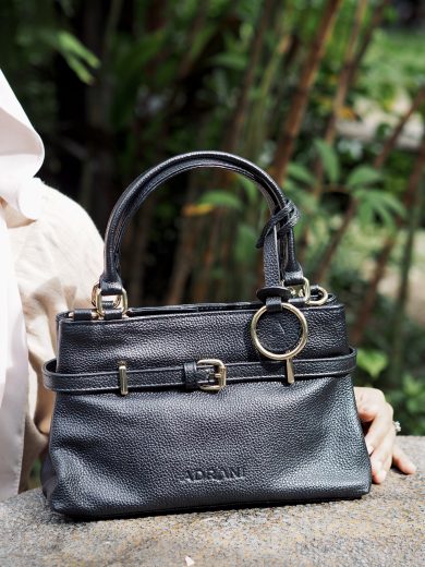 ALYA SLING BAG - Image 9
