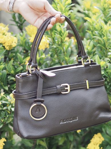 ALYA SLING BAG - Image 8